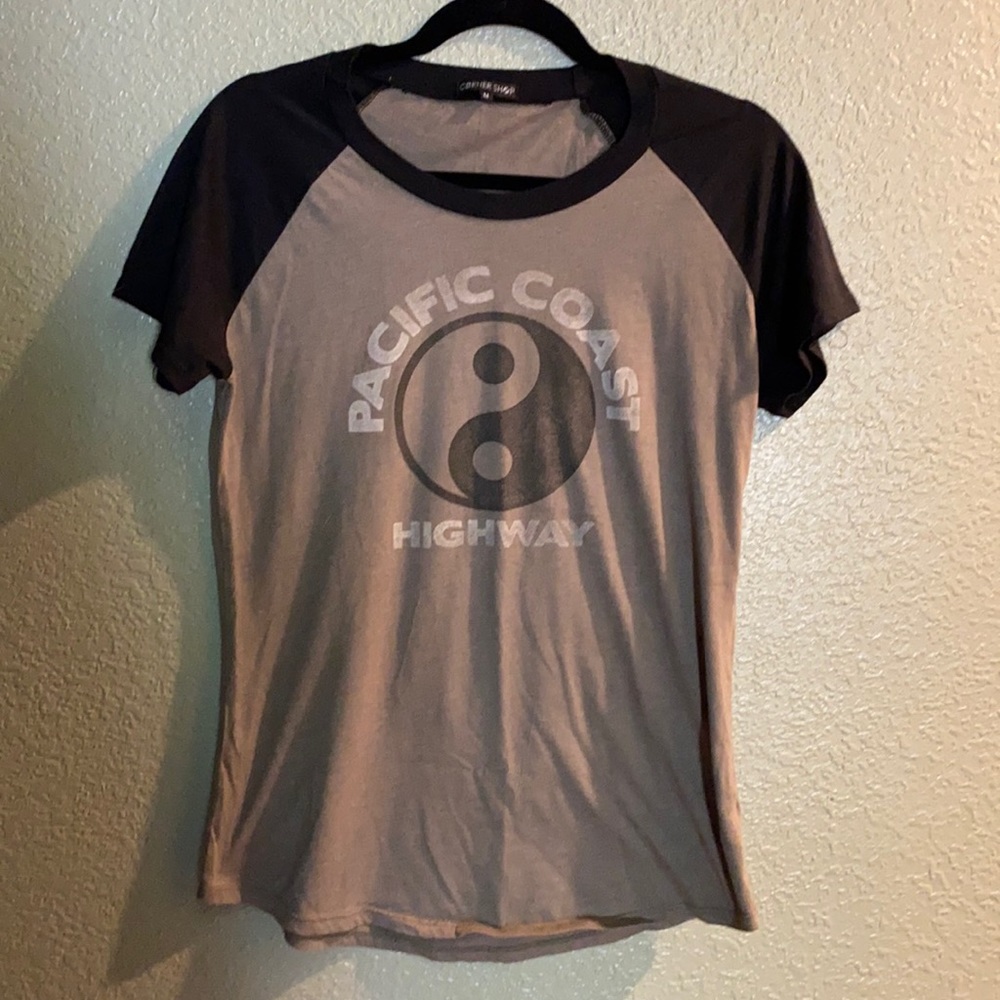 Corner shop t-shirt